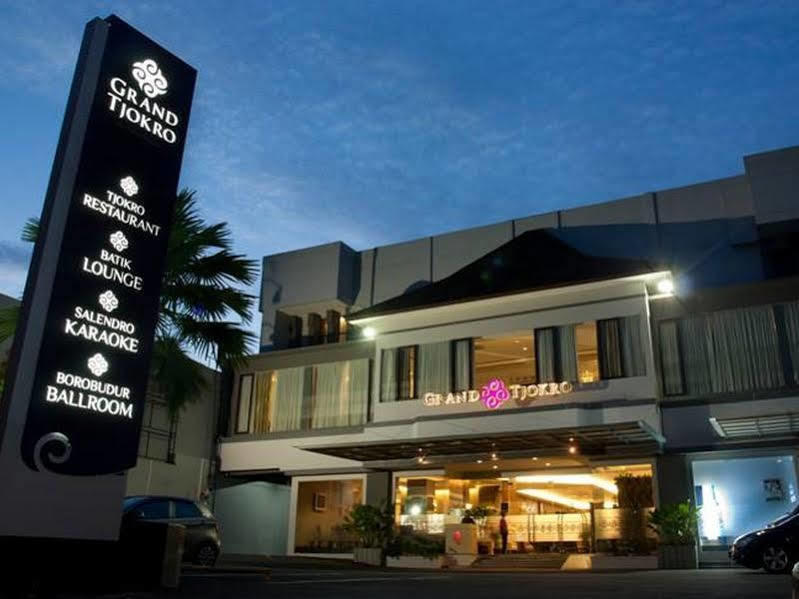 Tjokro Hotel Klaten Exterior photo